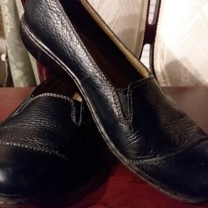 Clark's Black Comfort Leather Loafer shoe size 6M